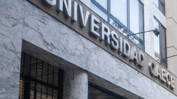 Universidad CAECE