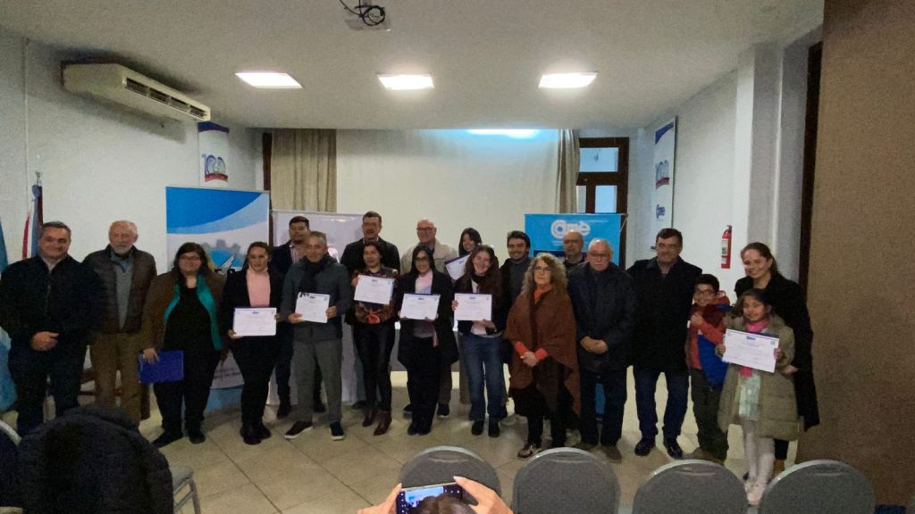 Entrega de certificados de CAME Educativa en APICC